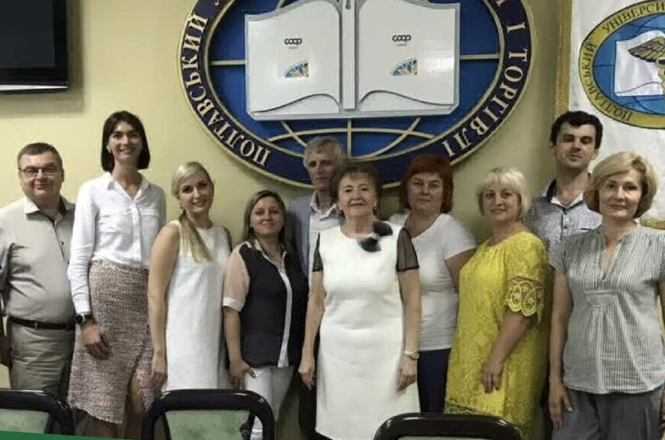 Запрошуємо випускників ПУЕТ до взаємовигідної співпраці