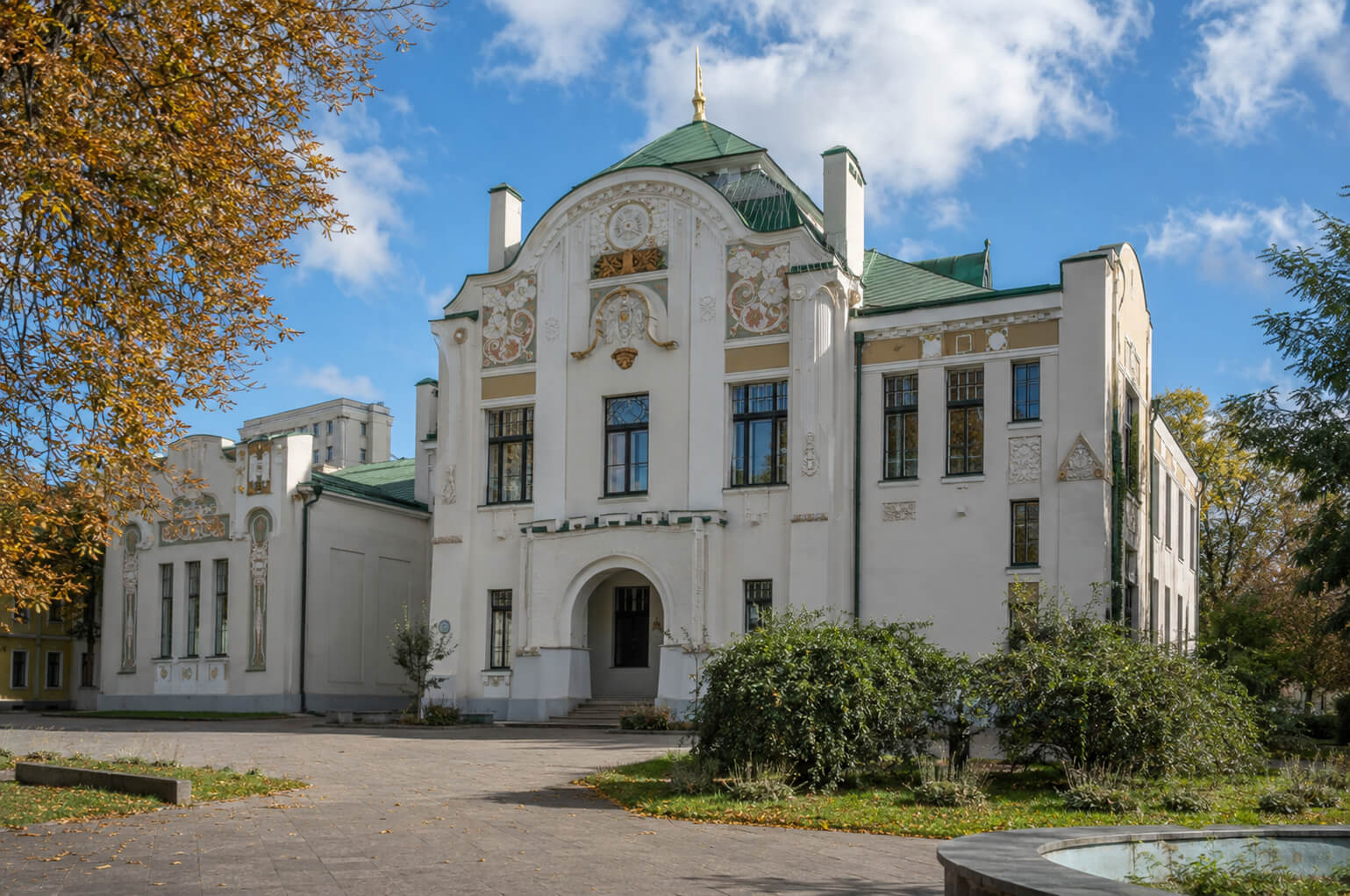 Полтавський краєзнавчий музей імені Василя Кричевського
